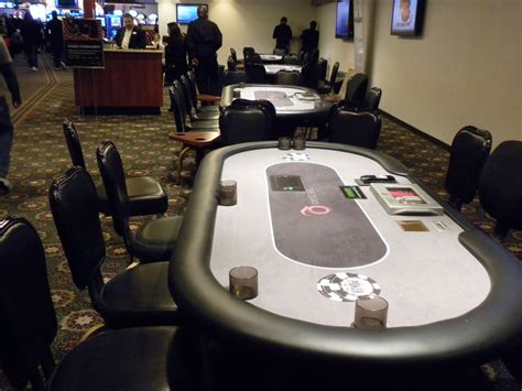 chips poker room